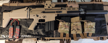 Image 2 for SCAR-H MK17 Classic Army (+extended barrel, 4 mags, attachments, batteries,...)