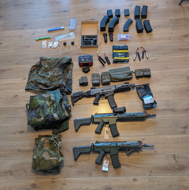Afbeelding 1 van Verkoop allemaal Airsoft Gear, replicas, pouches, kleding en meer!