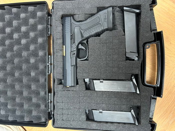 Bild 2 für M4 met glock en toebehoren