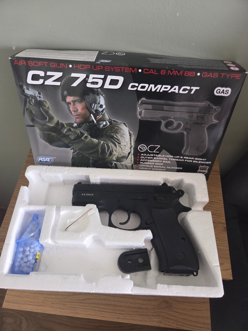 Image 1 pour Cz 75d compact
