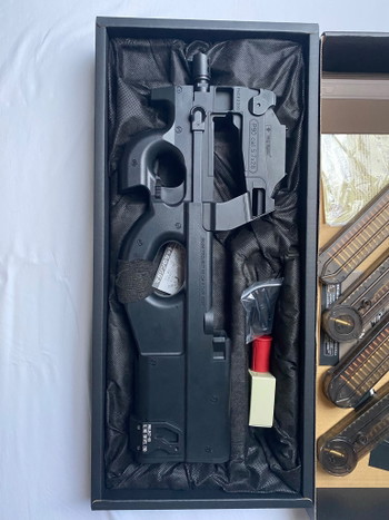 Image 2 for TOKYO MARUI - P90 - MET EXTRAS