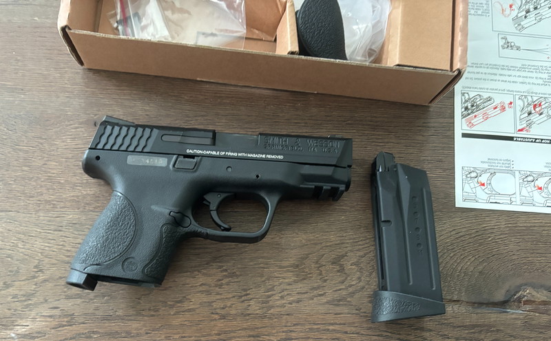 Image 1 for Smith & Wesson M&P9C GBB - Black - Cybergun / VFC