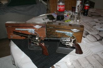 Imagen para 2 REVOLVERS  CO2  LEGENDS COWBOY UN CANON 7,5 POUCES ET UN 6 POUCE AIRSOFT 1,9 JOULES  100% NEUF ET RARE ER EPUISER