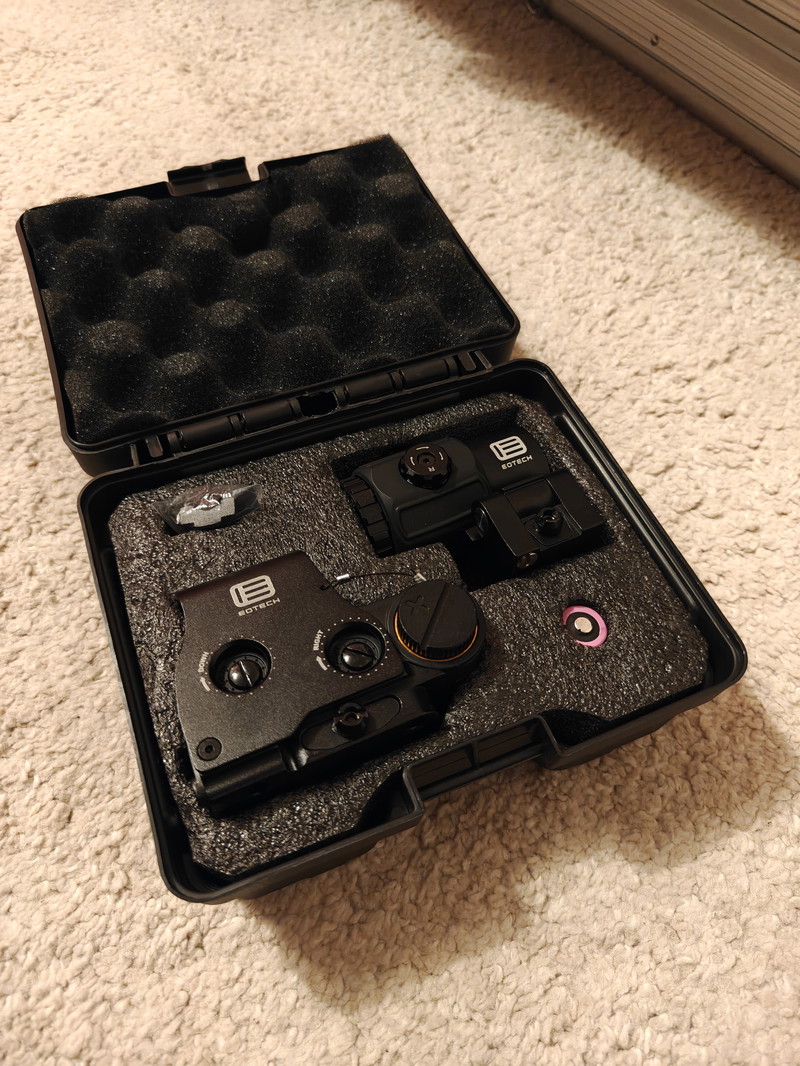 Afbeelding 1 van Eotech red dot met magnifier