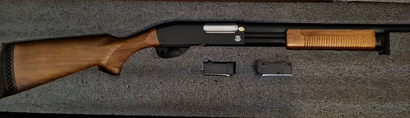 Afbeelding 1 van S&T ST870 - Police Shotgun