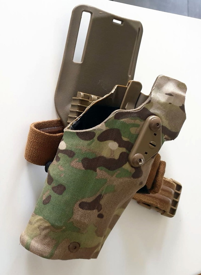 Immagine 1 di Kydex universeel X300 holsterS afariland  (replica )