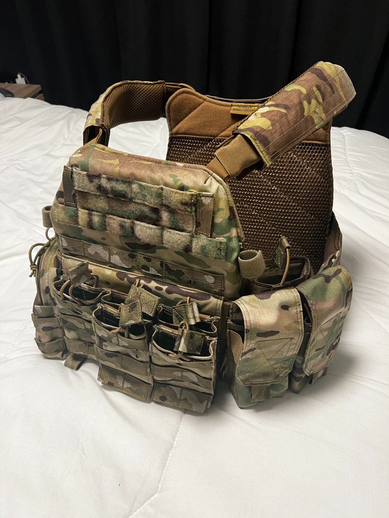 Image 1 for Warrior DCS DA 5:56 - MultiCam + Pouches