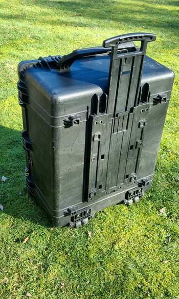 Image 2 for Peli 1690