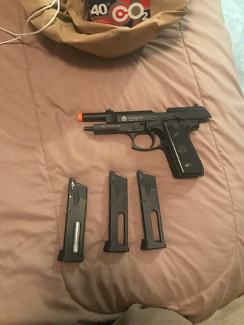 Imagen 2 de KWA LM4 PTR AND KWC TAURUS PT99 (GEAR ASWELL)