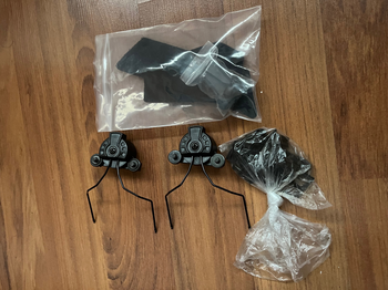 Afbeelding 5 van FMA Exfil helm incl Earmor headset adapters