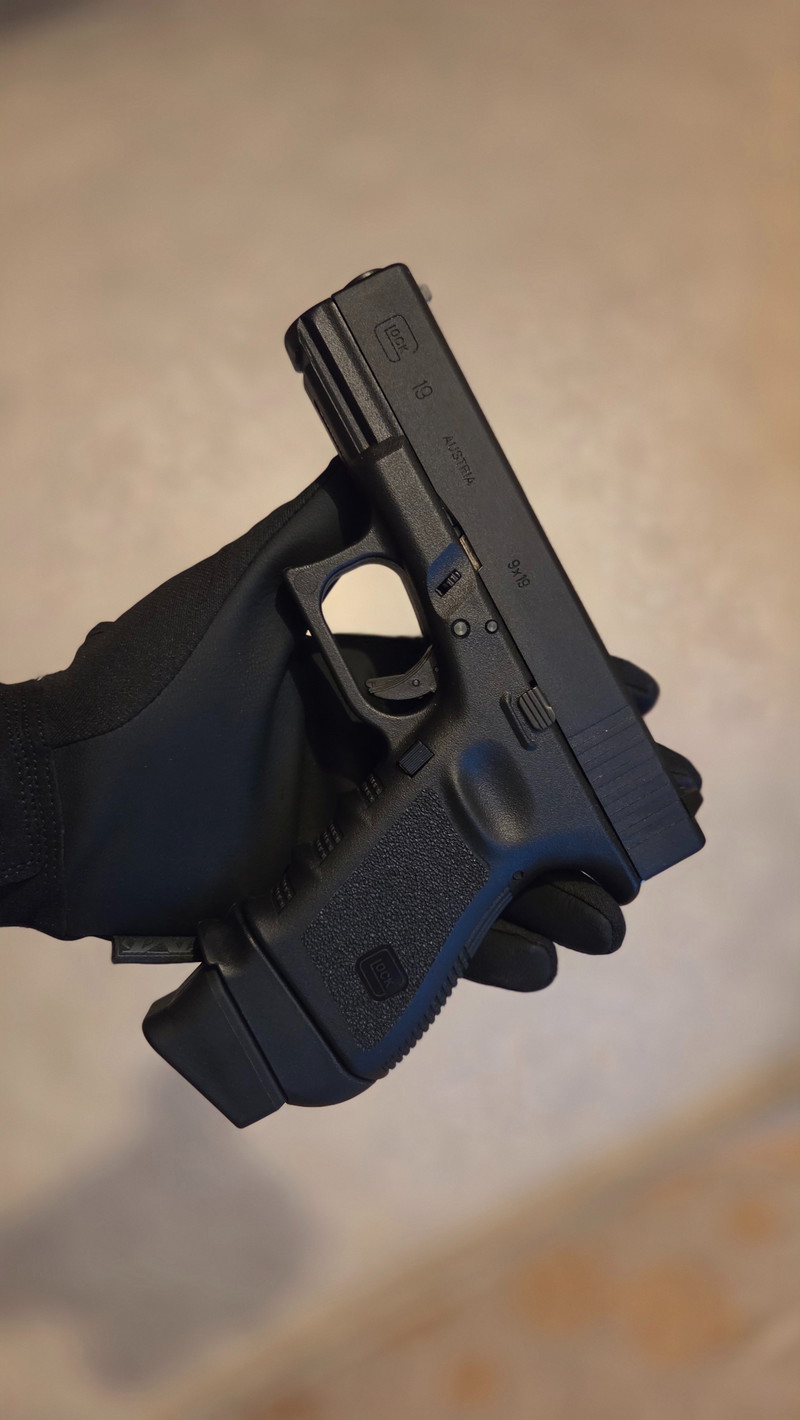 Image 1 for Glock 19 Gen.3 by VFC