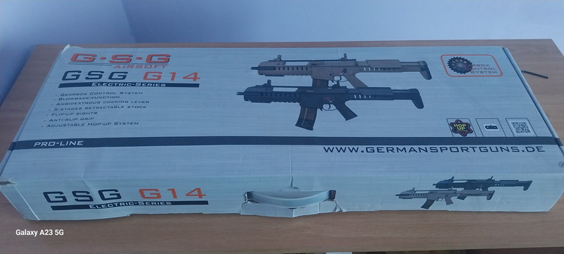 Afbeelding 1 van Ares ASG G14 con selector de tiro y blockback electrico + pack cargadores + caja original y factura