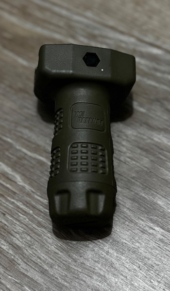 Afbeelding 2 van IMI Interchangeable Vertical Grip (Tan)