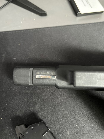 Bild 2 für UMAREX Glock 17 gen. 4 met F mark