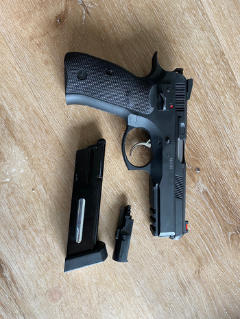 Imagen 2 de Cz 75 Shadow