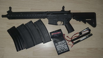 Afbeelding 3 van CYMA Platinum Daniel Defense M4A1 Black