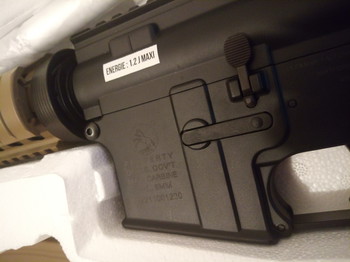 Image 4 pour Pack M4A1 CQBR AEG Colt + 4 Batteries Inclus