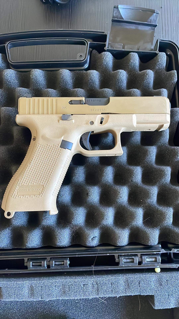 Image 2 for Glock 19 X tan we + 2 mags en kist