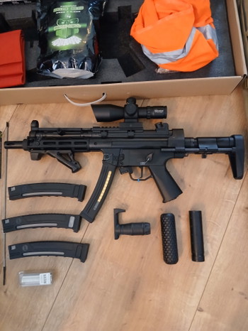 Image 2 for CYMA Platinum MP5