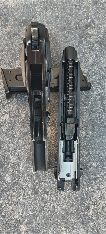 Bild 3 für We M9 te koop incl 2 mags (zeer goeie staat)