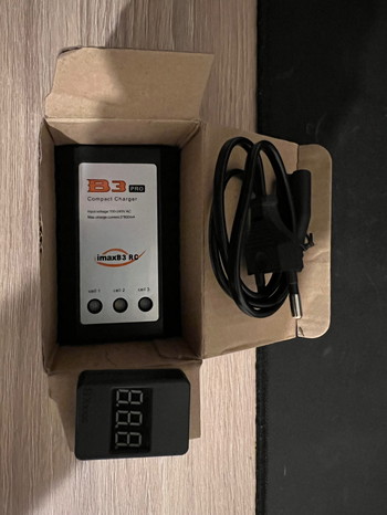 Imagen 2 de B3 Pro charger