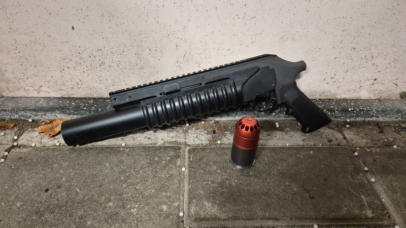 Image 1 for Dikke stand alone 40mm launcher