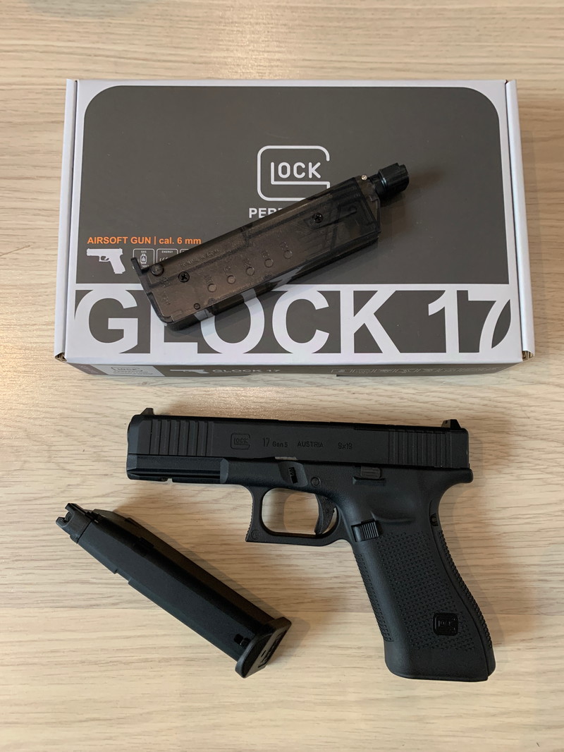 Bild 1 für GHK Glock 17 Gen 5 MOS + koppel met Cytac R-Defender paddle holster (Gen 3) en Cytac paddle dual mag pouch