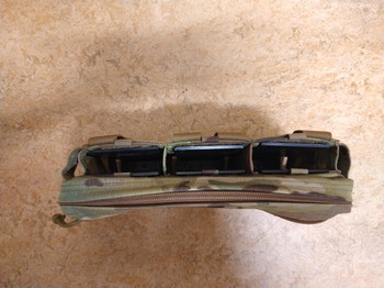 Afbeelding 2 van Warrior assault triple snap mag multicam