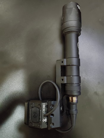 Imagen 2 de Surefire repro + pressurepade en canted mount combo