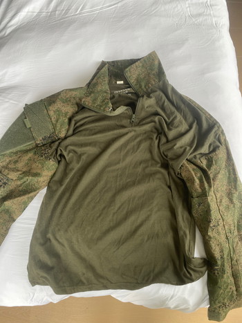 Imagen 2 de Invaders gear pants and top with vest, carrier and helmet