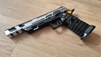 Image 2 for Custom 1 van 1 hi capa 6inch Novritsch ssp5