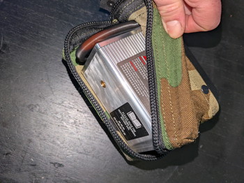 Image 2 pour VFC M249 GBB 100rds Cartidge Pouch GAS BOX