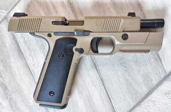 Bild 2 für EMG Hudson H9 Pistool FDE GBB