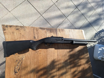 Image 2 pour Golden Eagle M870 Gas Shotgun Adjustable 3 or 6 BBs / Shot Fixed Hop Up (german F Version)