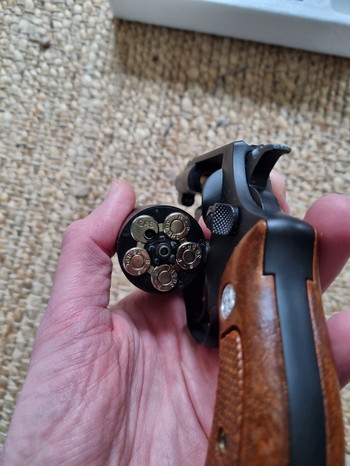 Imagen 2 de Smith & Wesson M36 revolver van Tanaka Works