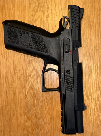 Image 4 pour CZ P-09