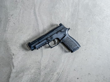 Image 2 for SIG SAUER M17 GBB (Black)