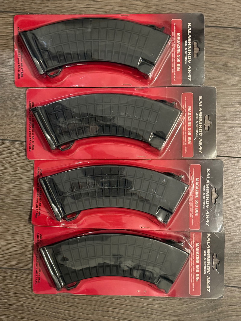 Imagen 1 de Cybergun AK47 waffle magazijn 4st.