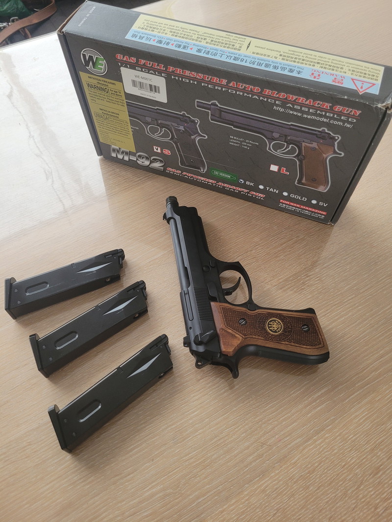 Afbeelding 1 van We m9 incl 3 magazijnen
