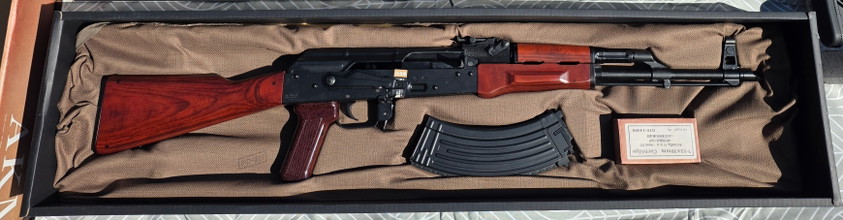Afbeelding van Tokyo marui akm gbb + 4 mags