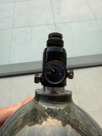 Image 4 for DYE Armotech carbon 0.8l bottle
