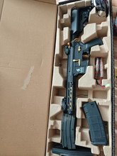 Bild für Réplique AEG LT-32 Hellion Noir/Gold NSR