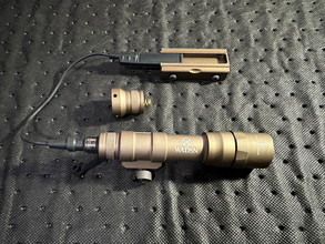 Image for WADSN M600DF Tactical Light Dark Earth / Pressure Switch + WADSN Picatinny Pocket Panel for Remote Switch Dark earth