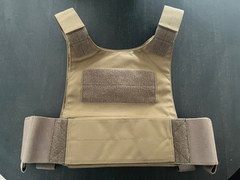 Image 2 for Warrior Assault Systems - Covert Plate Carrier - Coyote