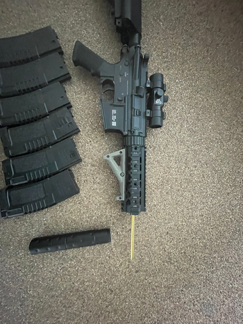 Bild 2 für Specna Arms SA-A07 ONE, met reddot en 6 midcap mags