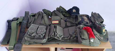 Afbeelding van Combo chaleco molle completo verde mas complementos camuflaje woodland