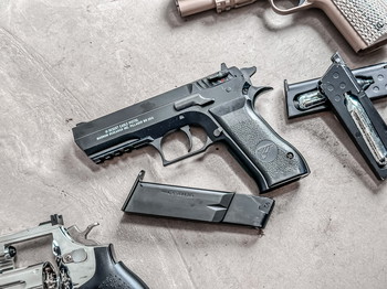 Afbeelding 4 van Pakket Pistols & Revolvers