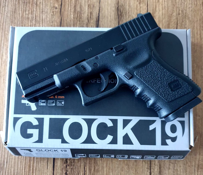 Image 1 for Glock 19 Gen 3  CO2  Umarex