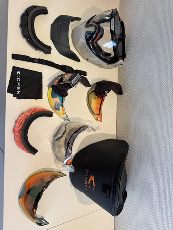 Imagen 2 de CRBN Zero Pro Clear Mask - Compact