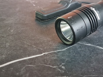 Bild 2 für Weapon flashlight met touchpad